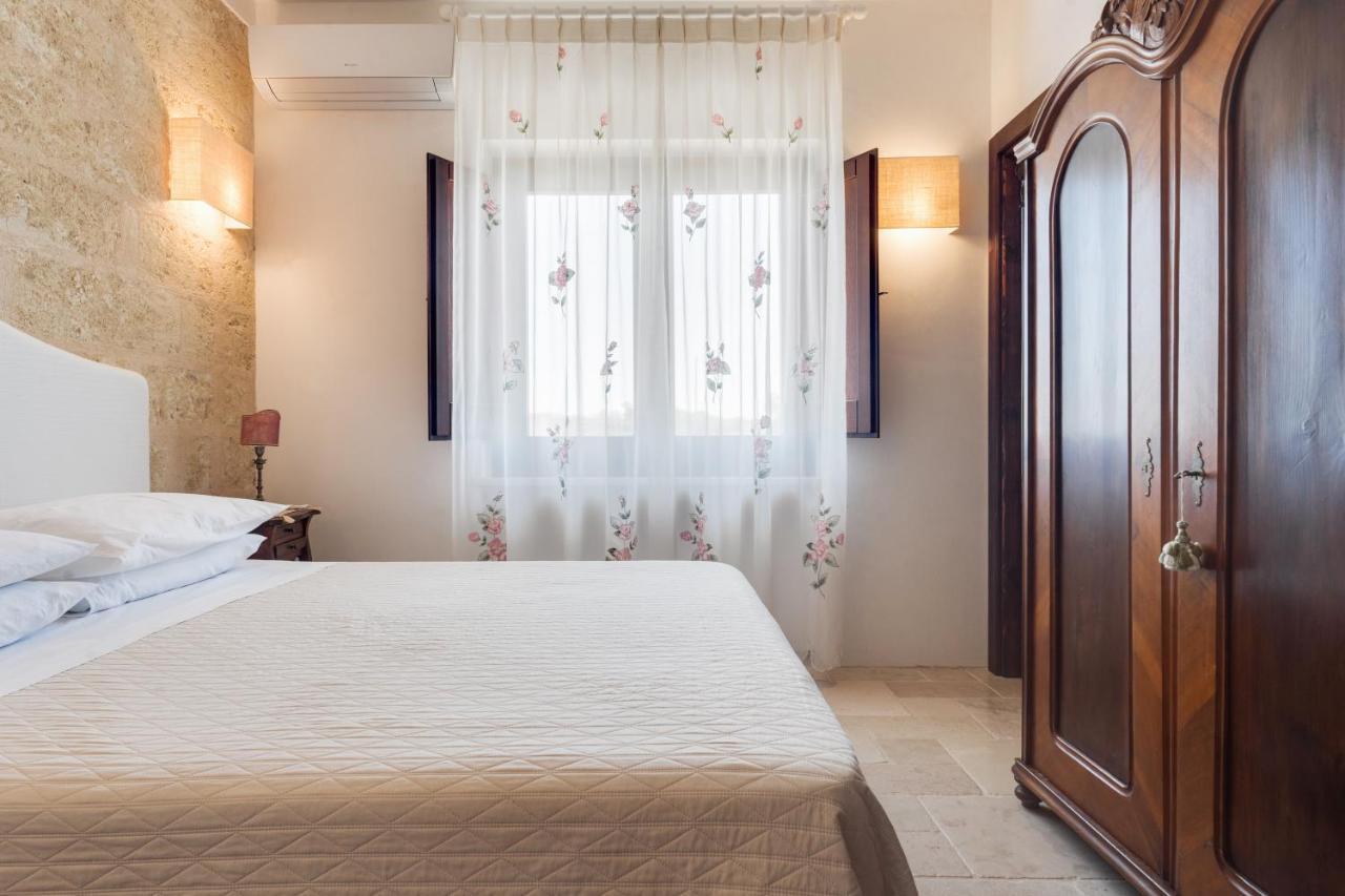 Le Lantane - Luxury Rooms 알레사노 외부 사진